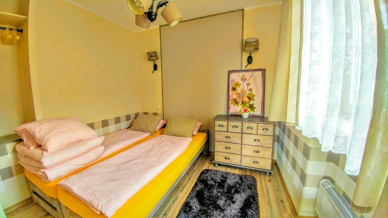 シュチルク Pod Klimczokiem I Bed & Breakfast エクステリア 写真