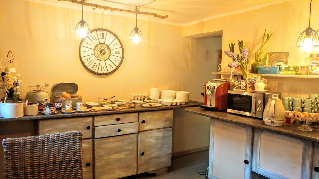 シュチルク Pod Klimczokiem I Bed & Breakfast エクステリア 写真